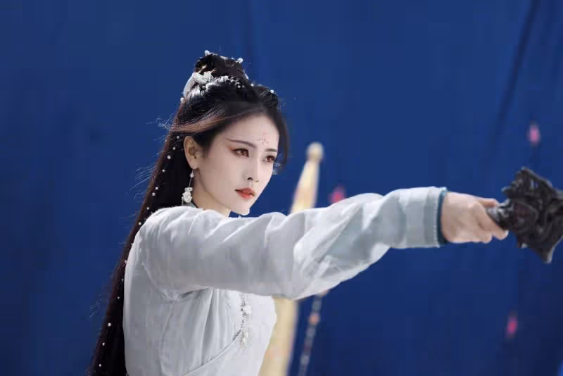白鹿 羅雲熙發文告別《長月燼明》兩人相互喊話也太虐了!