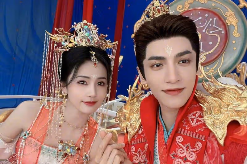 白鹿 羅雲熙發文告別《長月燼明》兩人相互喊話也太虐了!