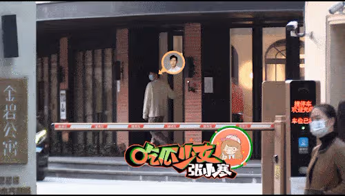 甜！大表姐挽手男友逛街小鳥依人，與井柏然住7萬一平公寓築愛巢