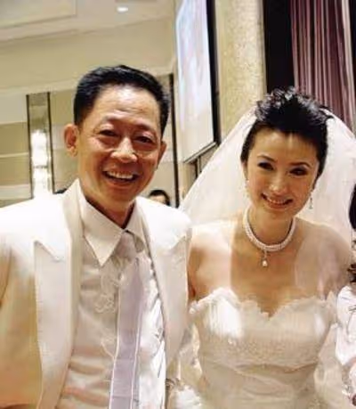 「愚人」不愚！老戲骨王志文的感愛情豐富，最終42歲娶小8歲富婆
