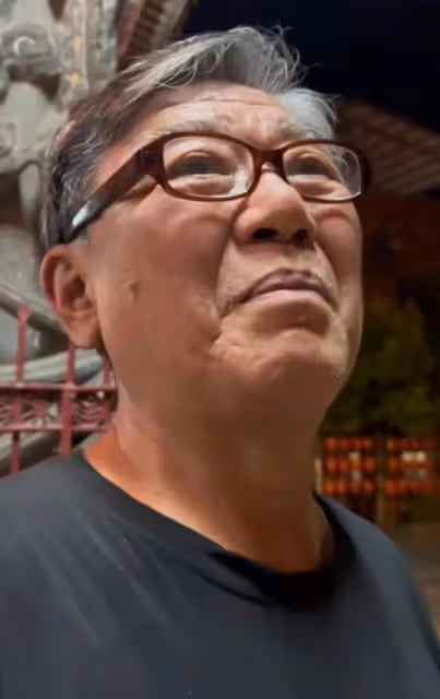 李立群：無法忍受被家人趕出去上班，深夜獨自駕車，來到廟裡燒香