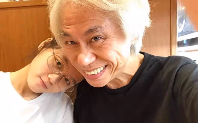 李坤城頭七,小40歲的遺孀曬照透露海葬地點,稱老公過世後未入夢