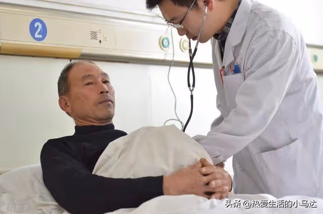 丈夫患癌去世後，讓我發現：在人性和利益面前，兒女也會變得無情