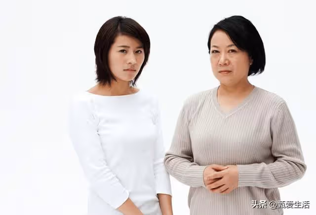 發現女兒出軌後,我做了三個決定彌補,女兒哭訴:媽,我不敢了