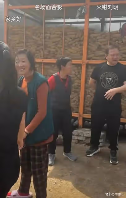 曝謝廣坤花巨資回老家蓋別墅！占農民地還滿臉囂張，態度引起眾怒