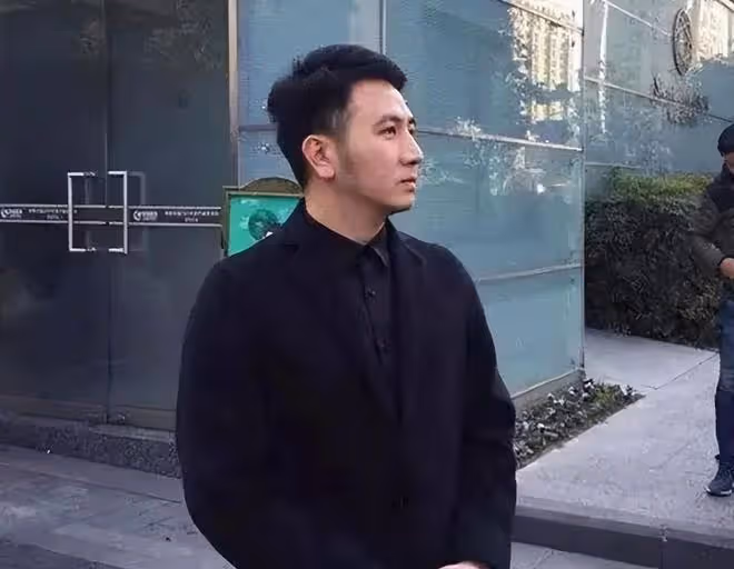 林生斌註銷「潼臻一生」,渣男本性徹底暴露,連愛妻人設都不裝了