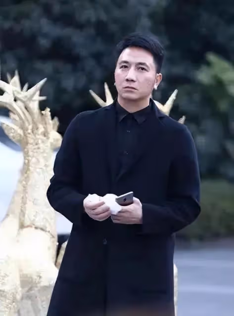 林生斌註銷「潼臻一生」,渣男本性徹底暴露,連愛妻人設都不裝了