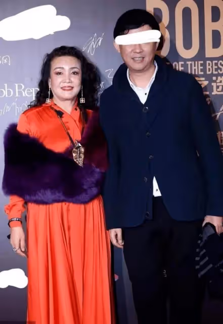 離職員工靠罵張蘭賺流量,張蘭靠罵大S走紅,果真一個團隊出來的