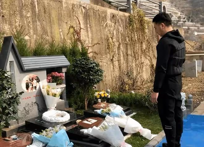 林生斌註銷「潼臻一生」公司,帶全家移民,網友辣評:裝都不裝了