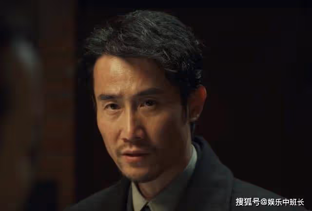《無間》花向雨中槍身亡，意外揭露真實身份，閃官哭成淚人