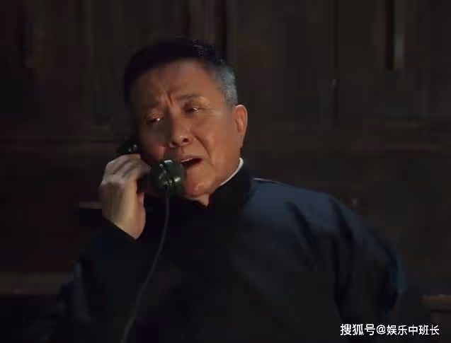 《無間》花向雨中槍身亡，意外揭露真實身份，閃官哭成淚人