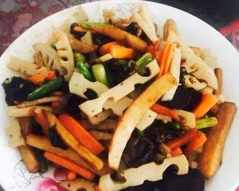清明過後教你幾道香噴噴的家常菜,葷素搭配好吃不膩,美味又營養
