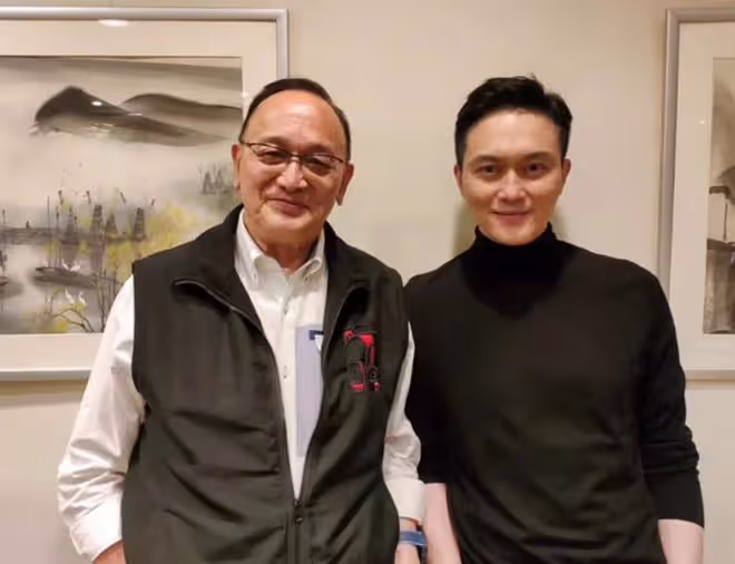 73歲港星曹查理常回內地商演,不滿被指撈金,稱別用歧視眼光看人
