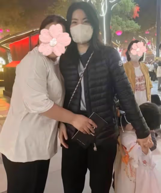 霍家爭產再起風波,郭晶晶霍啟剛一家甜蜜春遊,疑躲是非不想介入