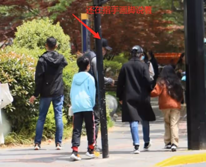 孫儷鄧超疑街頭吵架，鄧超情緒激動指手畫腳，豪宅曝光月租28萬