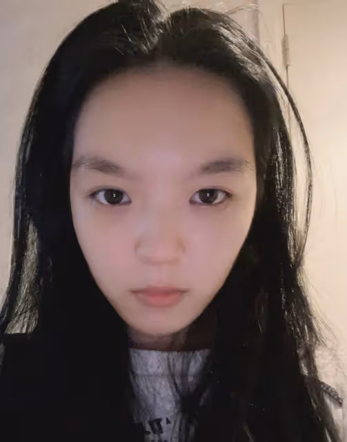 李詠女兒曬自拍,法圖麥越長越像父親,母女同在美國還線上對話