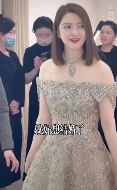 畢瀅疑朋友圈官宣懷孕，張丹峰自稱以前不成熟，洪欣說漏嘴想再婚