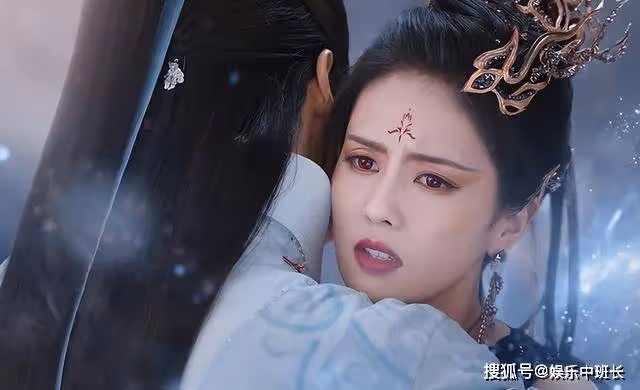 《長月燼明》蚌族被滅,天歡為何不用遭受雷劫?真相太扎心