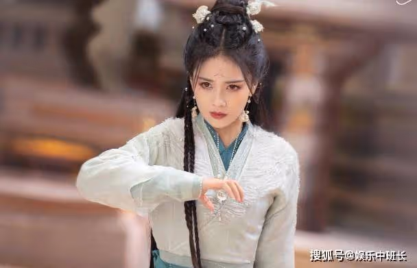 《長月燼明》蚌族被滅,天歡為何不用遭受雷劫?真相太扎心