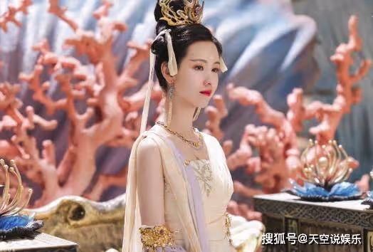 《長月燼明》看到桑酒為愛成魔後，才懂葉冰裳的自私有多精明