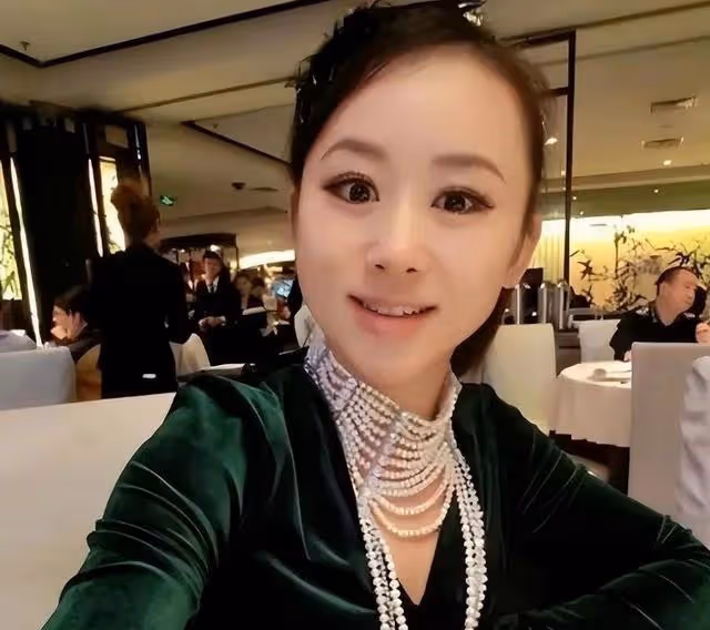 被廳官包養85後美女主持人，4年花費千萬，最終面臨魚死網破結局