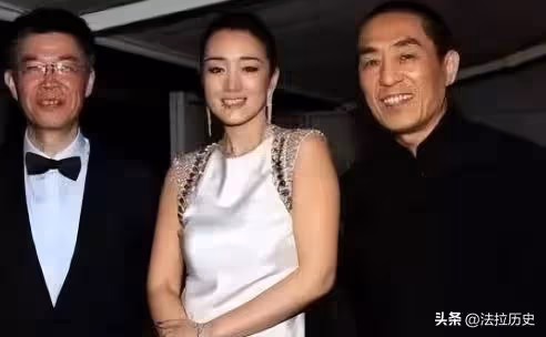 事實證明,陪馬克龍回國的鞏俐,已經走上了另一條大道