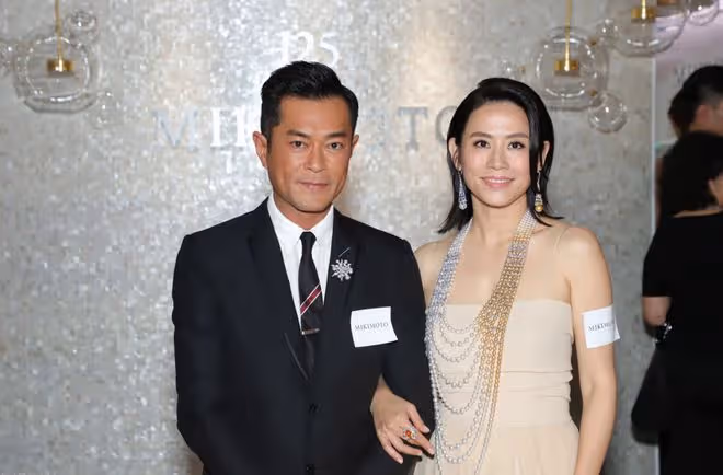 香港頂流男星公開求宣萱包養!渣男發言遭罵,女方一句話霸氣回懟