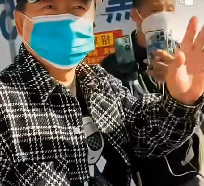 謝廣坤:泰國演出不雅視頻被曝光,尺度相當大,師父老趙大發雷霆
