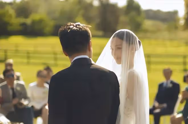恭喜!TVB選美冠軍生二胎,嫁內地富商4年生2子,豪門地位穩固