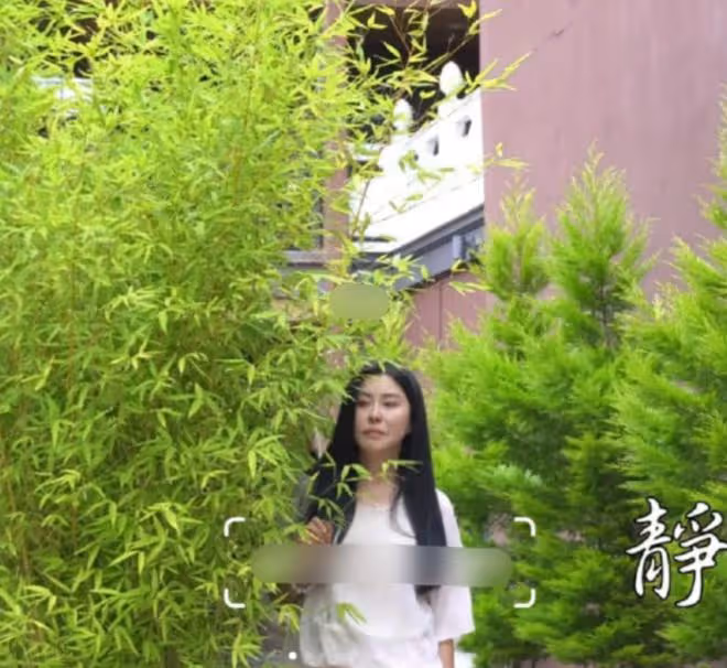 56歲王祖賢近況曝光,打扮少女臉部僵硬,五官變化大醫美痕跡重