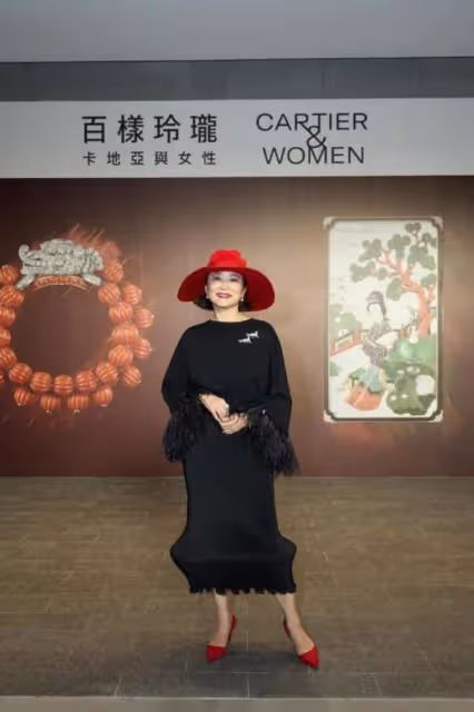 56歲王祖賢近況曝光，打扮少女臉部僵硬，五官變化大醫美痕跡重