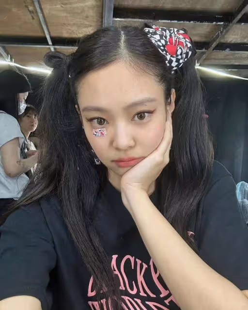 出乎意料,智秀出了solo後,意難平的居然是jennie粉絲