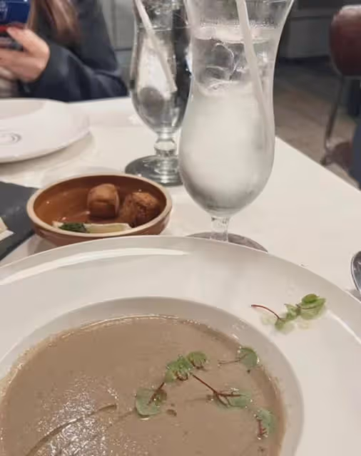 遭食客狂數三宗罪！TVB前人氣男神七位數重開餐廳，被曝體驗極差