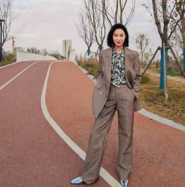 自認貪婪!港知名女星想奪金雞獎沖三金影后,網友:她夠格說這話