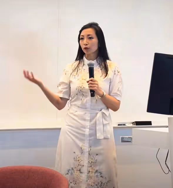 林徽因40歲曾孫女近照曝光,繼承曾祖母高顏值,名校畢業氣質出眾