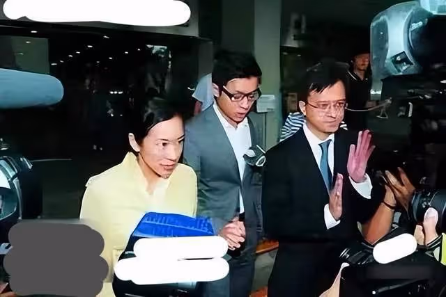 香港豪門霍家三公子的浪蕩人生,在「逼死」前女友後,就停止了?