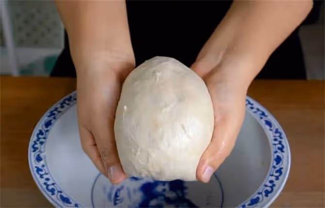自製鬆軟麵筋塊，不費力洗面，200克麵筋粉能做1鍋，全家都吃不完