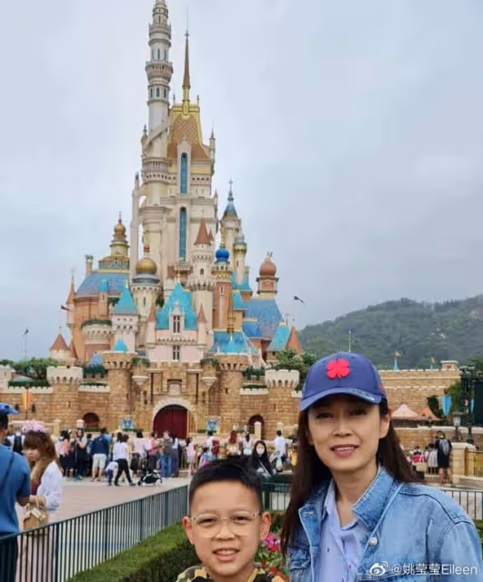 TVB知名女星曬與兒子度假照!做單親媽媽多年,孩子生父成謎