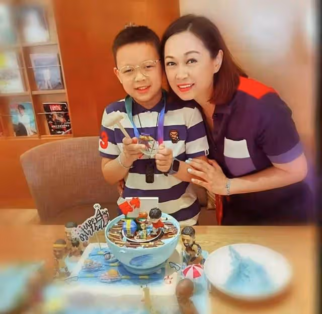 TVB知名女星曬與兒子度假照!做單親媽媽多年,孩子生父成謎