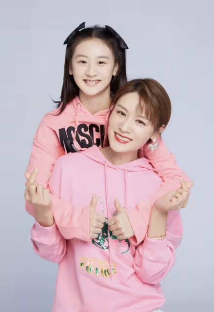 葉一茜被罵重男輕女後獲森碟力挺，朋友圈寫信給女兒，卻再遭質疑