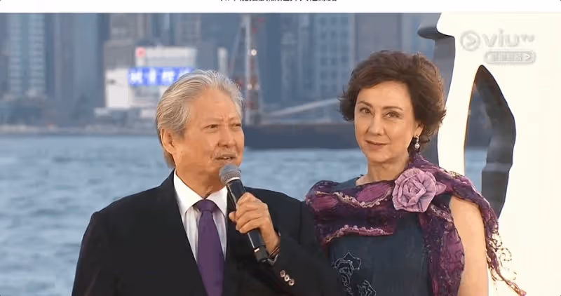 金像獎紅毯：周秀娜性感十足，鄭秀文真空露背，莫文蔚展示美腿