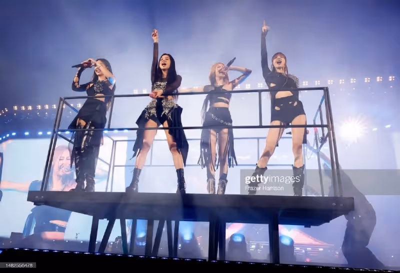 BLACKPINK刷新科切拉紀錄,12萬現場觀眾,2.5億在線觀眾引熱議