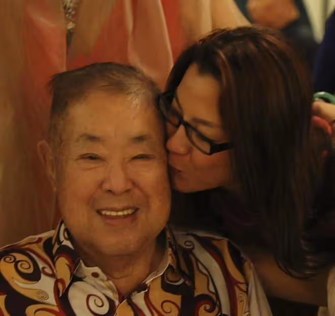 林青霞曬與楊紫瓊親密合照,59歲劉嘉玲顏值依然處於巔峰