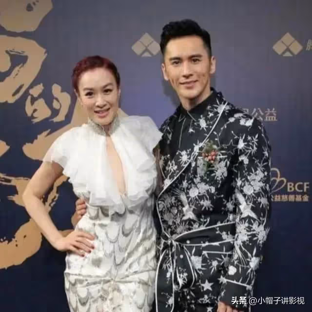 52歲的鐘麗緹直播痛哭,當年的「美人魚」怎麼淪落到如此地步