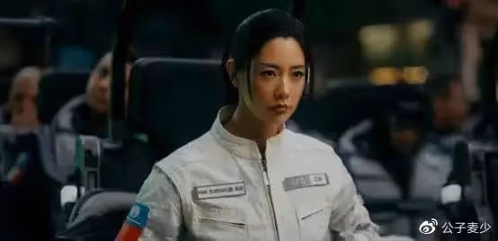 「亞洲第一美女」李成敏有多撩人？網友：當鏡頭下移時，太美了吧