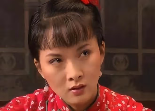 知名演員謝蘭美國生活照曝光,為兒子慶生太開心,愛子像爸師小紅