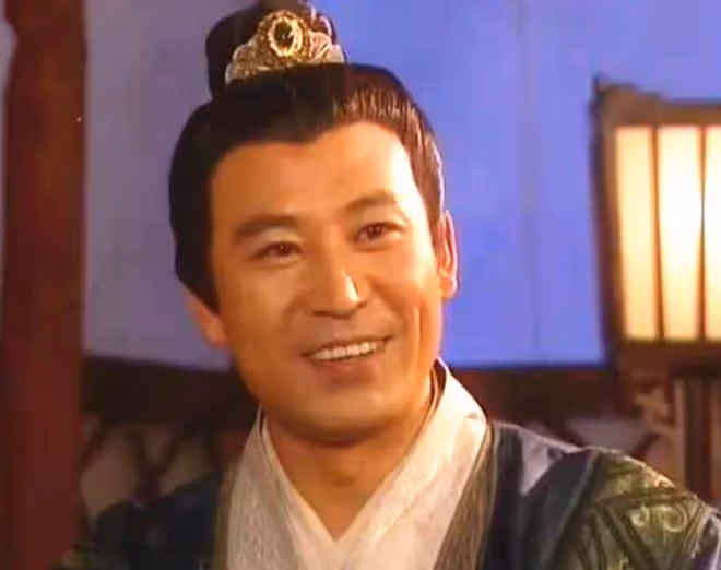知名演員謝蘭美國生活照曝光,為兒子慶生太開心,愛子像爸師小紅