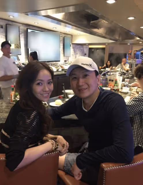 44歲侯佩岑慶祝結婚12周年,罕曬全家福甜蜜示愛老公:謝謝你娶我