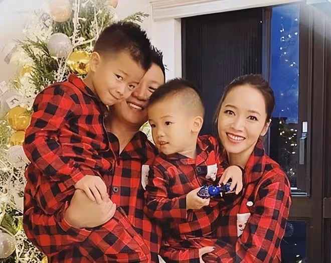44歲侯佩岑慶祝結婚12周年,罕曬全家福甜蜜示愛老公:謝謝你娶我