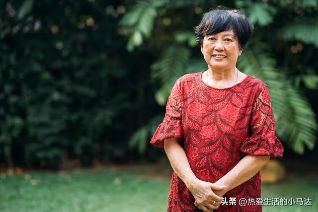 兒媳生娃坐月子,我獎勵了5萬,她還要我每月給親家母4000元工資